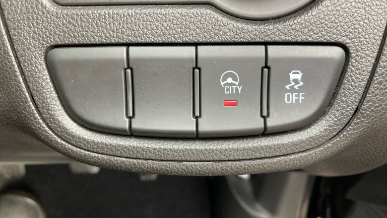 Vauxhall Viva 1.0 SE 5dr [A/C] Petrol Hatchback